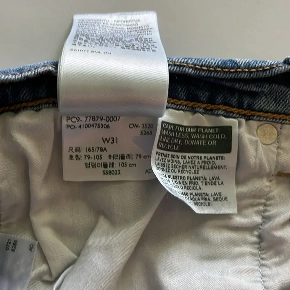 Levi’s Ribcage Shorts High Rise Size 31 - Picture 12 of 16